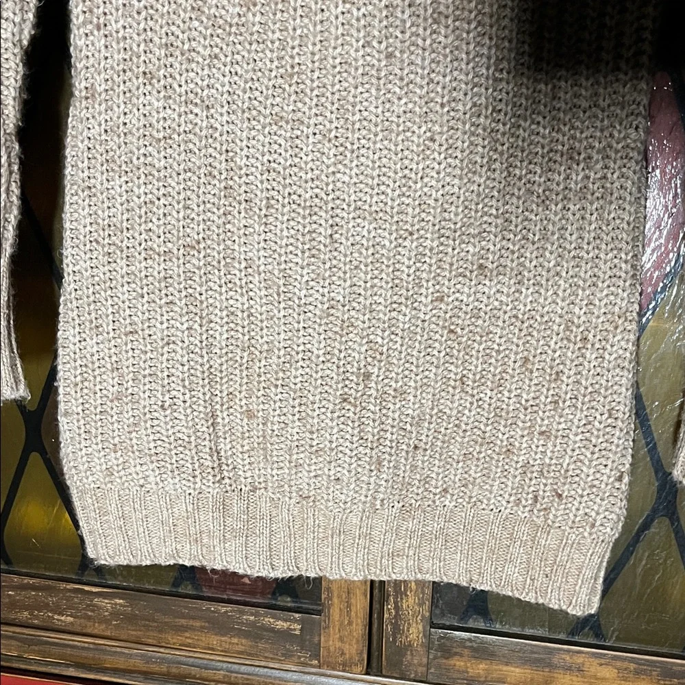 Cozy Charlotte Russe Tan and Cream Marled Women's Sweater - Picture 6 of 9